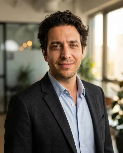 AI headshot example 1